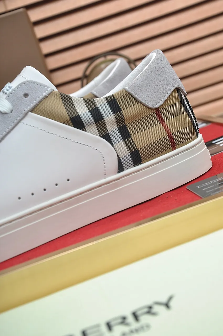 Men's shoes💰480💶[Burberry] (cowhide lining) classic low-top sneakers｜Imported cowhide with classic plaid fabric｜Cow leather lining｜Original outsole｜Fine workmanship and comfortable to wear Size: 38-44 (customized at 45)